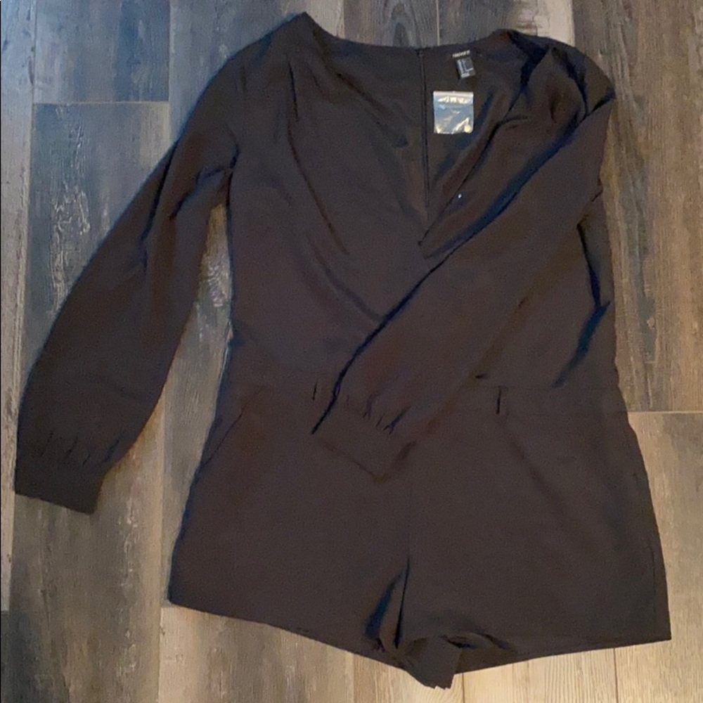 Along sleeve romper